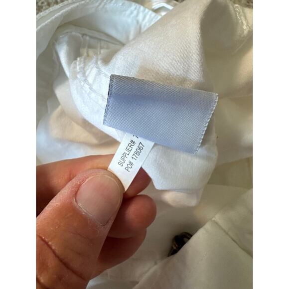 RALPH Lauren Sport white dress shorts; Size 6; 100% Cotton - Picture 6 of 10